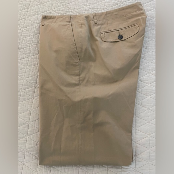 BURBERRY LONDON Relaxed Fit Chino Pant in Khaki Size 38 - Picture 1 of 6